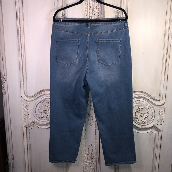 Frayed High Rise Straight Leg Medium Wash Jeans Size 16/33 - Picture 6 of 10